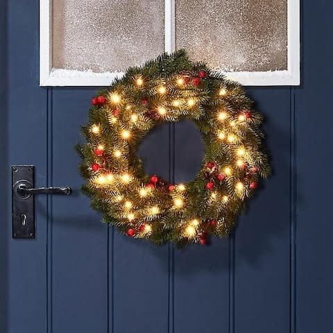 Pre-Lit Outdoor Berry Christmas Wreath - Credit: Lights4fun