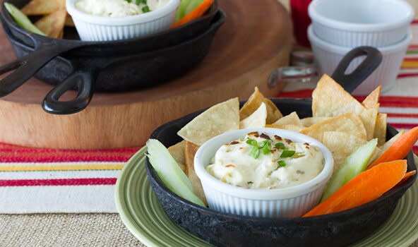 green-chile-queso-dip-352.jpg