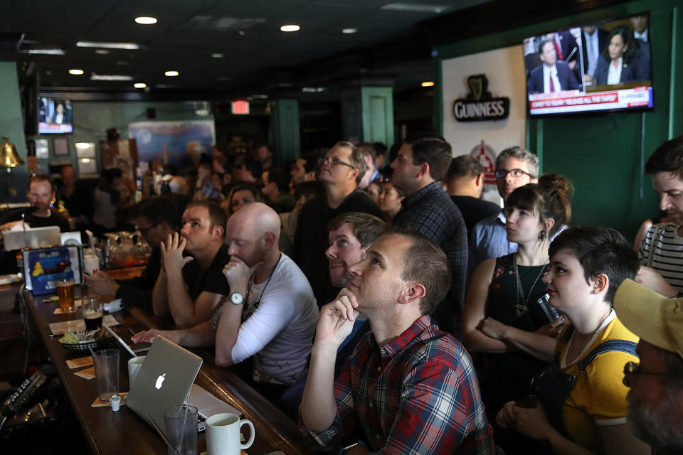 <p>Patrons at Duffy’s Irish Restauran and Bar watch former FBI Director James Comey testify before the Senate Intelligence Committee June 8, 2017 in Washington, D.C. (Win McNamee/Getty Images) </p>