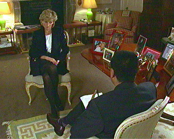Diana de Gales y Martin Bashir