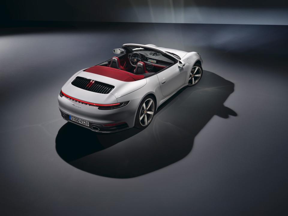 Photos of the 2020 Porsche 911 Carrera and 911 Carrera Cabriolet