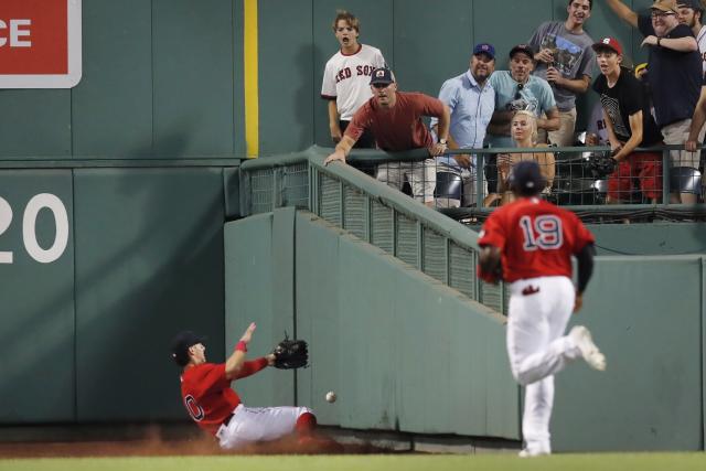 Red Sox acquire infielder Luis Urías from Milwaukee Brewers