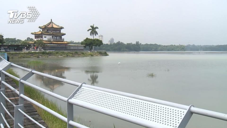 澄清湖打撈出2具遺體，2人右手纏有紅色彈力繩。（示意圖／TVBS資料畫面）