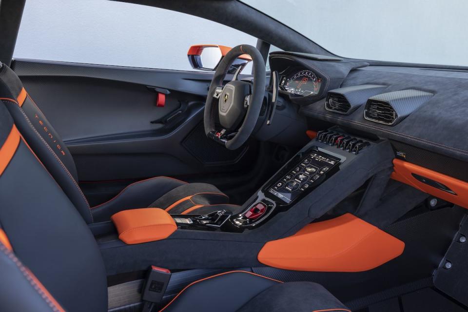 2023 Lamborghini Huracán Tecnica - Photos From Every Angle