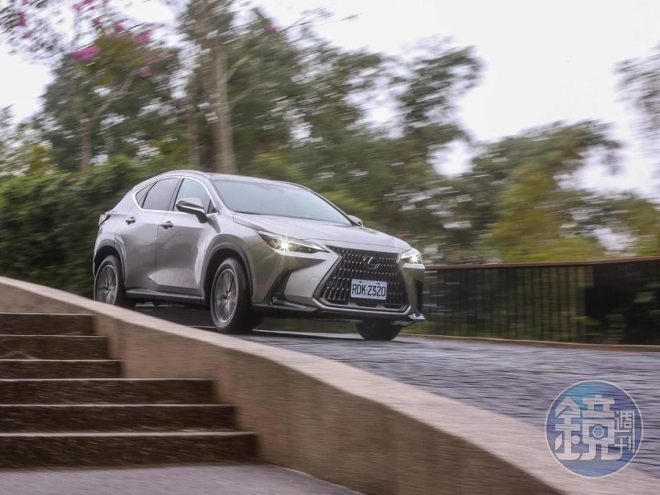 LEXUS NX 350h豪華版