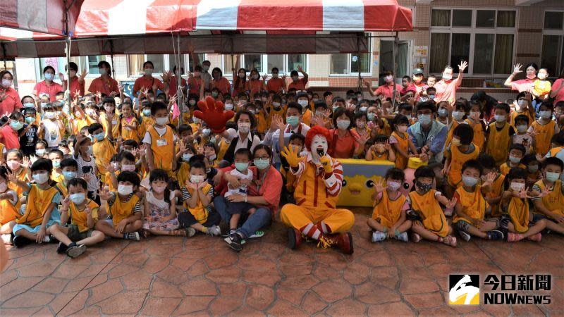 ▲嘉義巿衛生局與麥當勞叔叔至幼兒園宣導正確洗手。（圖／記者郭政隆攝影2020.9.9）