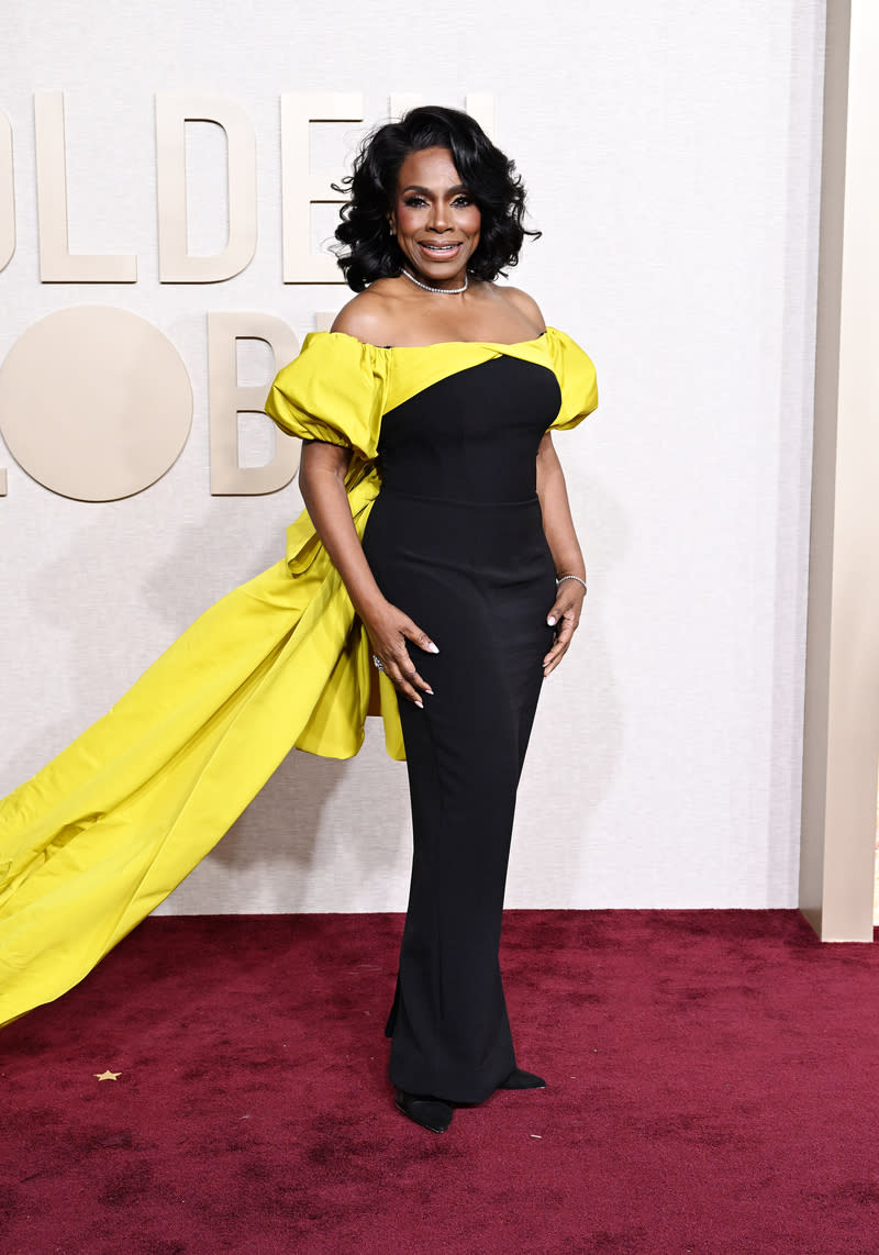 Sheryl Lee Ralph, Safiyaa gown, Golden Globe Awards 2024, Jan. 7, Los Angeles