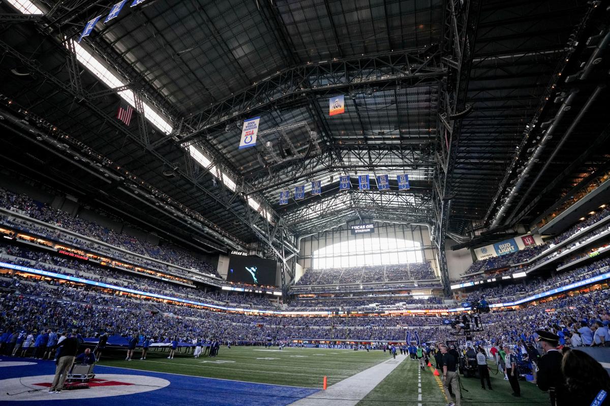 Colts decide whether Lucas Oil Stadium roof will be open for Week 7 vs.  Browns
