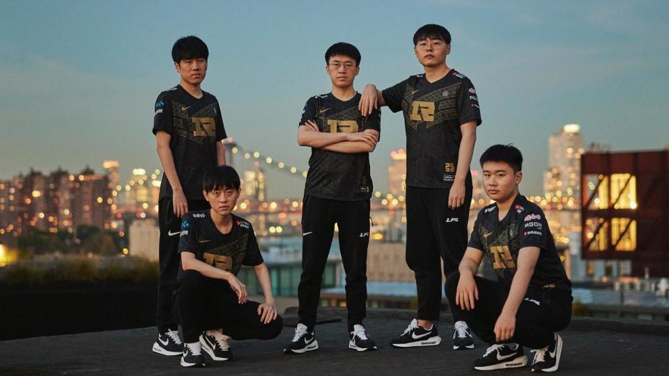 LPL fourth seed RNG has been dominant since the play-ins, and have proven how strong they are after taking Group D's second seed. (Photo: Riot Games)