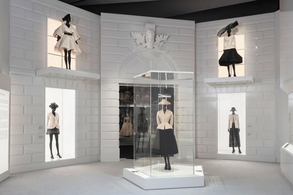 <cite class="credit">Photo: Adrien Dirand / Courtesy of Christian Dior</cite>