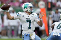 Tulane quarterback Michael Pratt throws a pass against South Florida during the first half of an NCAA college football game Saturday, Oct. 15, 2022, in Tampa, Fla. (AP Photo/Chris O'Meara)
