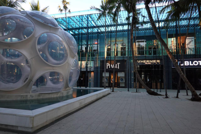 The modern glass architecture of the Louis Vuitton store, designed by  News Photo - Getty Images