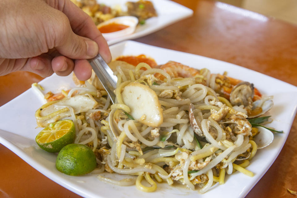 Grandfather Carrot Cake - Hokkien mee