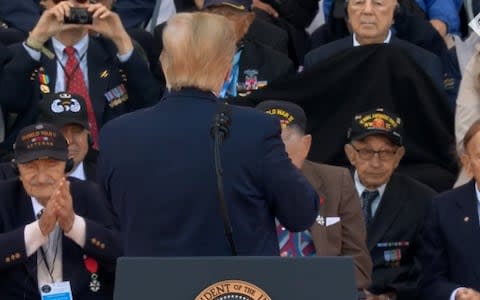 Donald Trump applauds veterans