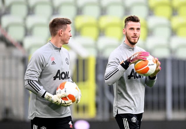 Dean Henderson and David De Gea train ahead of the Europa League final