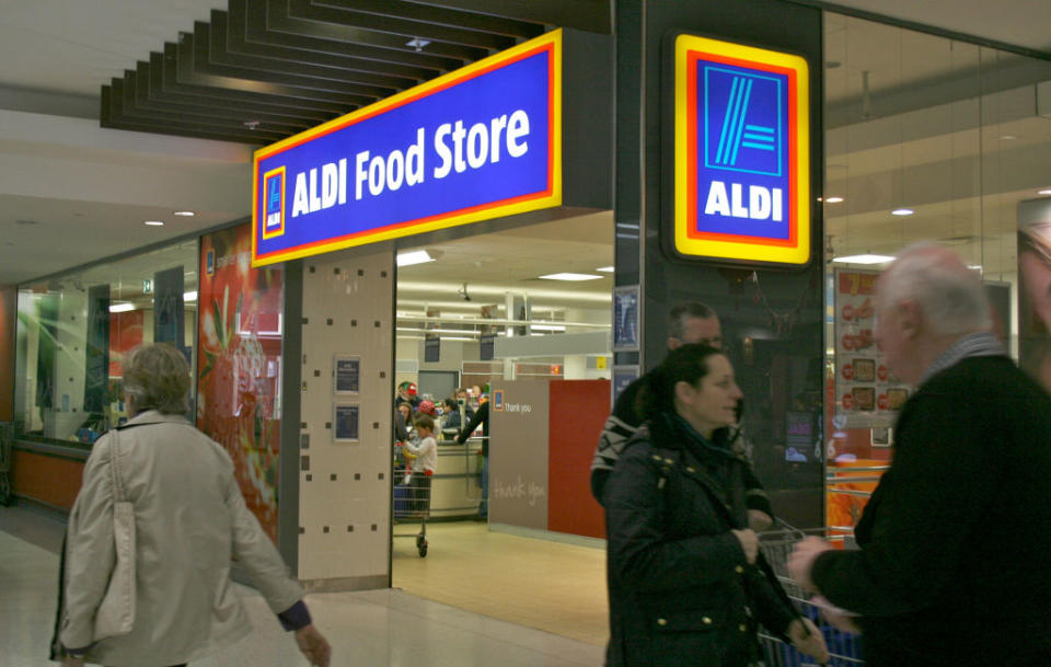 Aldi customers in a shopping centre at the Maroubra Junction in Sydney, Australia, 19 July 2015. German supermarket chain Aldi is expanding with now even more stores in the country. The competition has even tried taking a swipe at the chain's reputation, without success. Photo: Photo:Â Frank Walker/dpa | usage worldwide   (Photo by Frank Walker/picture alliance via Getty Images)