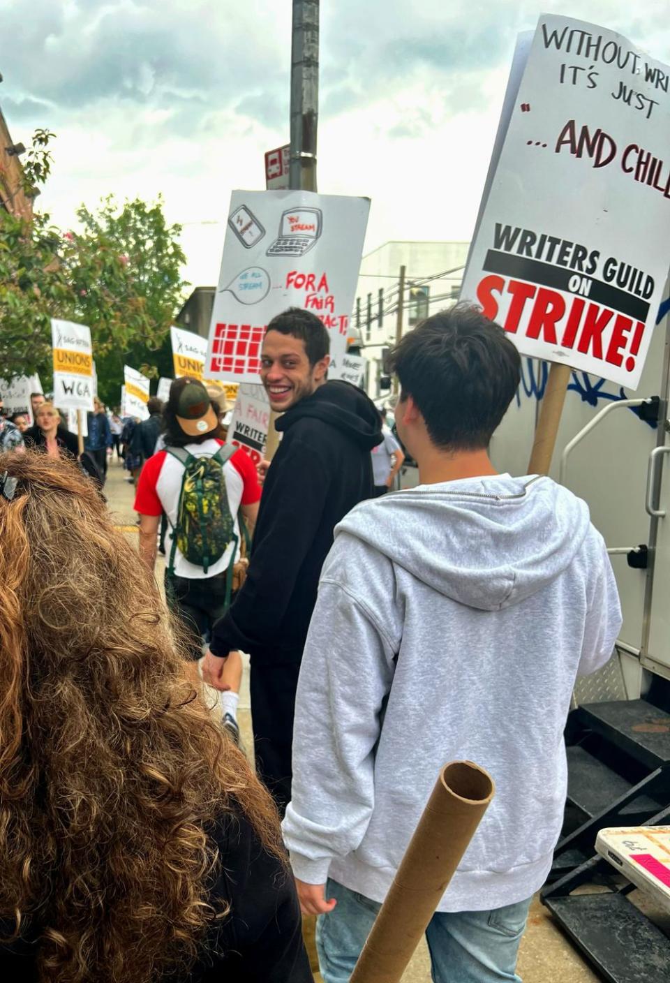 new york, new york may 5 pete davidson joins members of the writers guild of america wga and its supporters to picket outside silvercup studios on may 5, 2023 in new york city writers guild of america members have gone on strike in a contract dispute with studios and streaming services over lowering wages, residuals and the future of ai in entertainment photo by bruce glikasgetty images