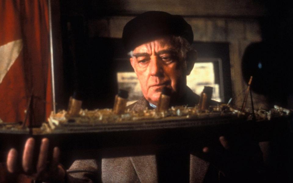 Alec Guinness in Raise the Titanic - alamy