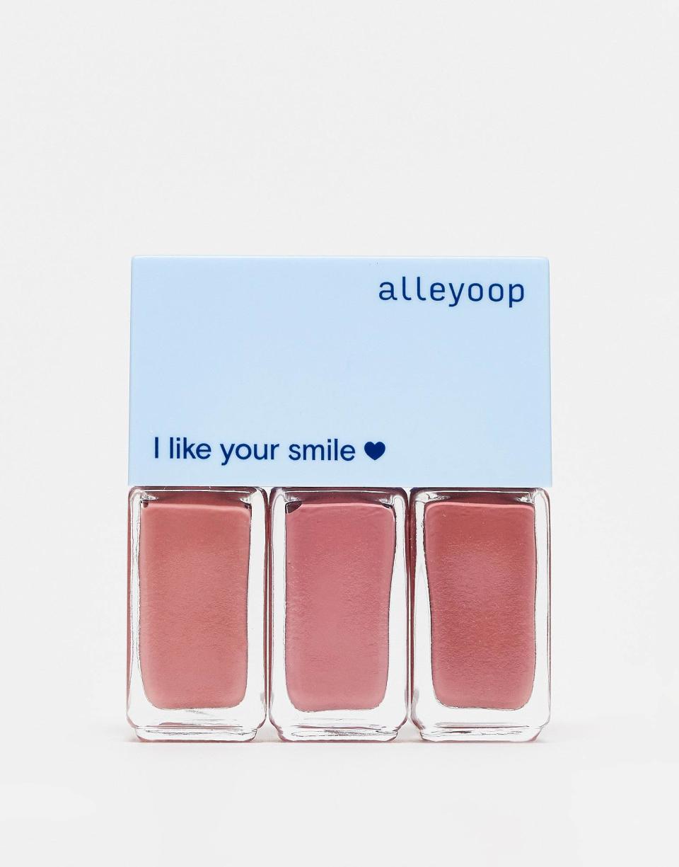 <p><a href="https://go.redirectingat.com?id=74968X1596630&url=https%3A%2F%2Fwww.asos.com%2Fus%2Falleyoop%2Falleyoop-multi-mood-lip-trio-gloss-cream-matte-in-mauve-on%2Fprd%2F201387820&sref=https%3A%2F%2Fwww.goodhousekeeping.com%2Fhome%2Fg283%2Fbridal-shower-gifts%2F" rel="nofollow noopener" target="_blank" data-ylk="slk:Shop Now;elm:context_link;itc:0;sec:content-canvas" class="link ">Shop Now</a></p><p>Multi-Mood Lip Trio </p><p>us.asos.com</p><p>$25.00</p>