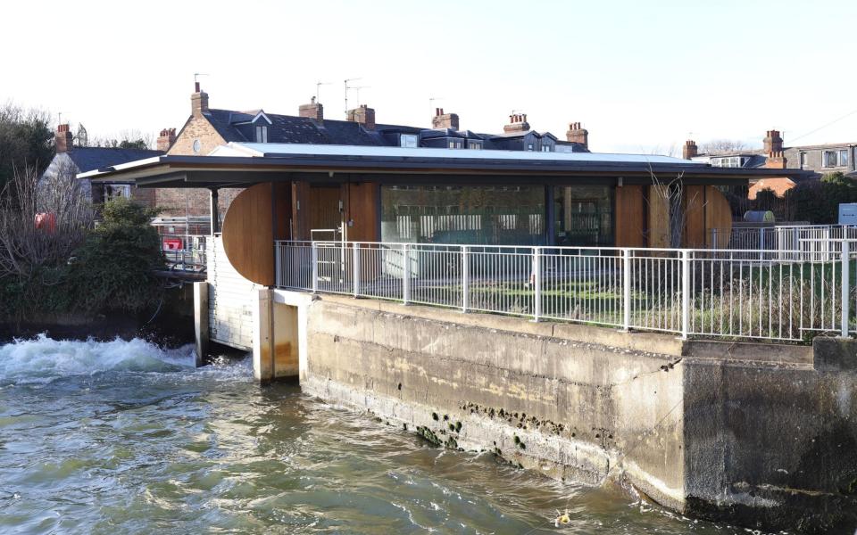 The dam at Osney Lock - John Lawrence 