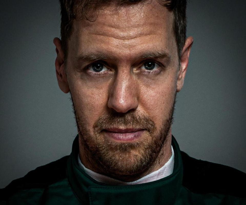 A sus 33 años, Sebastian Vettel tiene ante sí una gran oportunidad para olvidar sus años complicados en Ferrari y recuperar su mejor nivel. Hace solo unos meses parecía que su carrera estaba a punto de finalizar, pero en septiembre se confirmó su fichaje por Aston Martin en sustitución del mexicano Sergio Pérez. (Foto: Instagram / <a href="http://www.instagram.com/p/CJwIbjphuxo/" rel="nofollow noopener" target="_blank" data-ylk="slk:@vettelofficial;elm:context_link;itc:0;sec:content-canvas" class="link ">@vettelofficial</a>).