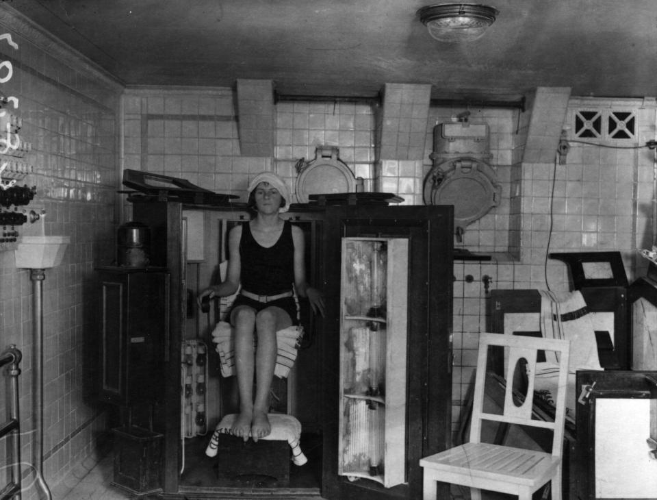 1923: A lady passenger onboard a liner having a Turkish bath.