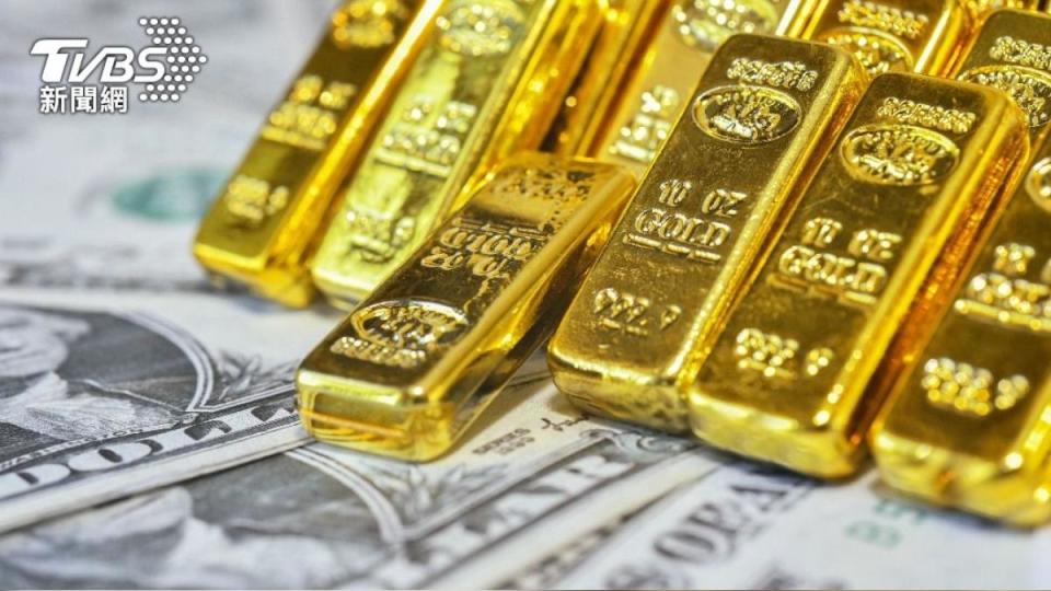 國際黃金價格不斷攀升。（示意圖／達志影像shutterstock）