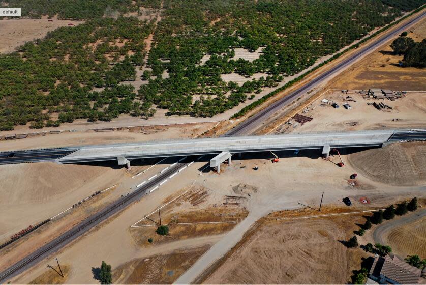 The California High-Speed Rail Authority, in collaboration with design-build contractor Tutor-Perini / Zachry / Parsons, completed the Road 27 grade separation in Madera County as of August 20, 2021. The Road 27 grade separation is located between Avenue 17 and Club Drive north of the City of Madera and will take traffic over the existing BNSF rail and future high-speed rail lines. The completed structure spans 636 feet long in length and more than 43 feet wide, and includes a pedestrian walkway. (California High-Speed Rail Authority)