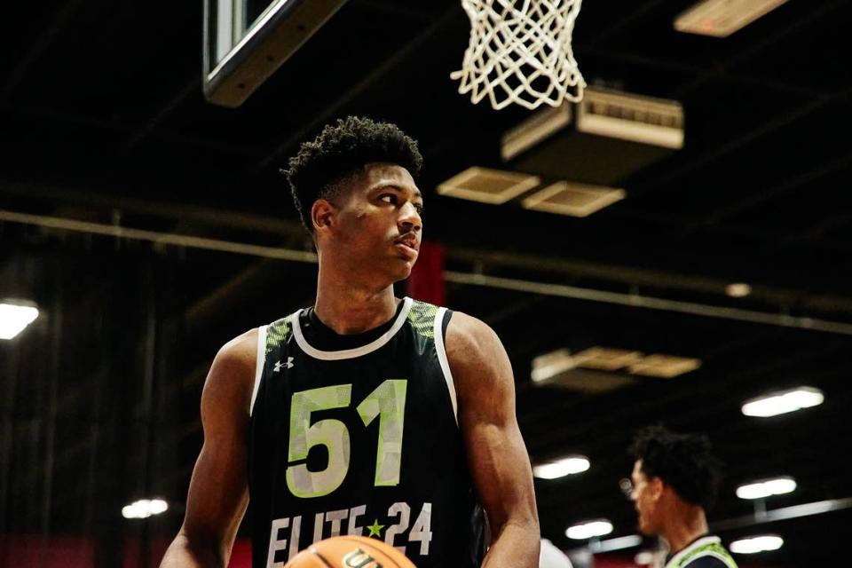 Class of 2025 college basketball recruit Bryson Tiller practices during the Under Armour Next Elite 24 event in August 2023 at the CORE4 Atlanta facility in Chamblee, Georgia. UA Next