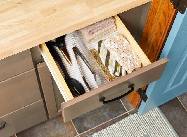 Clever Organization Turned This Overstuffed Pantry into a Storage-Packed  Snack Station