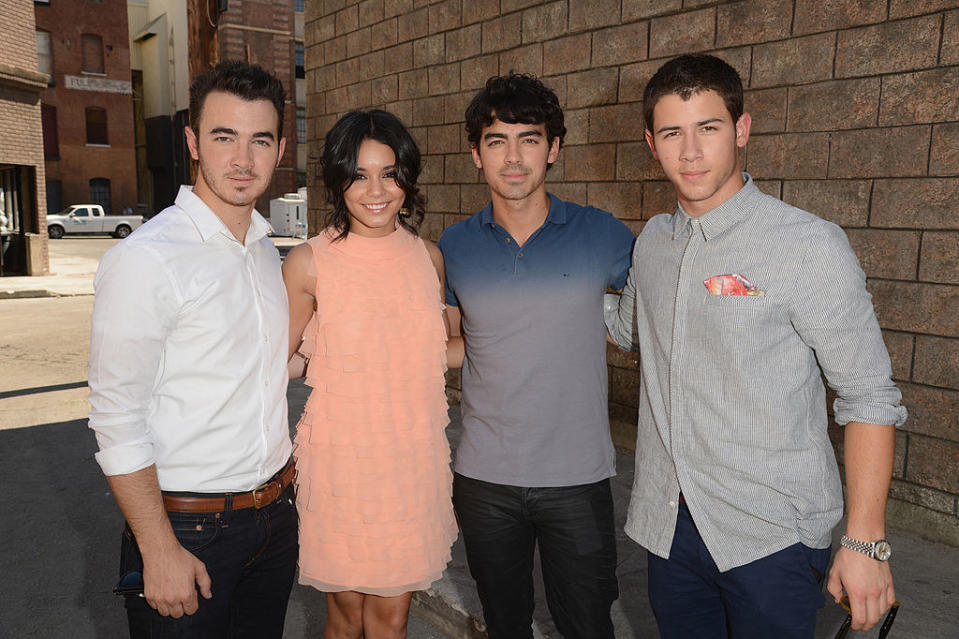 the jonas brothers with vanessa