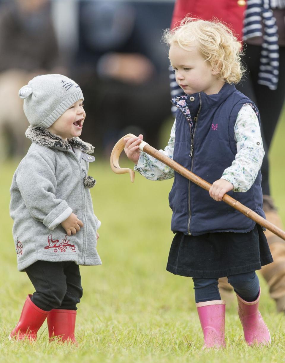 Isla and Savannah Phillips (2013)