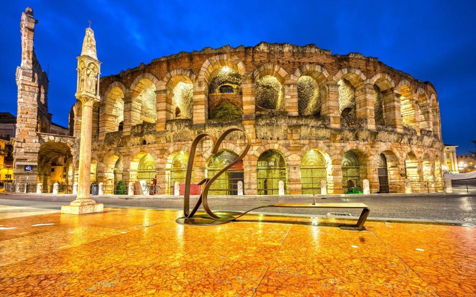 Verona best destinations italy holidays trips when best time visit 2022 - Luciano Mortula