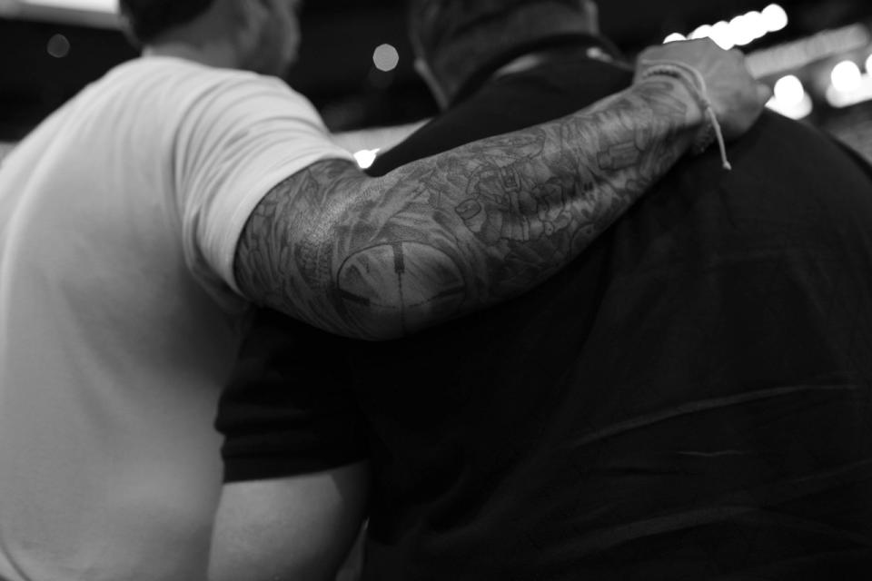 <p>Marcus Luttrell, former Navy Seal, with a tattoo of a crosshair on his elbow during the RNC Convention in Cleveland, OH on July 19, 2016. (Photo: Khue Bui for Yahoo News)<br></p>