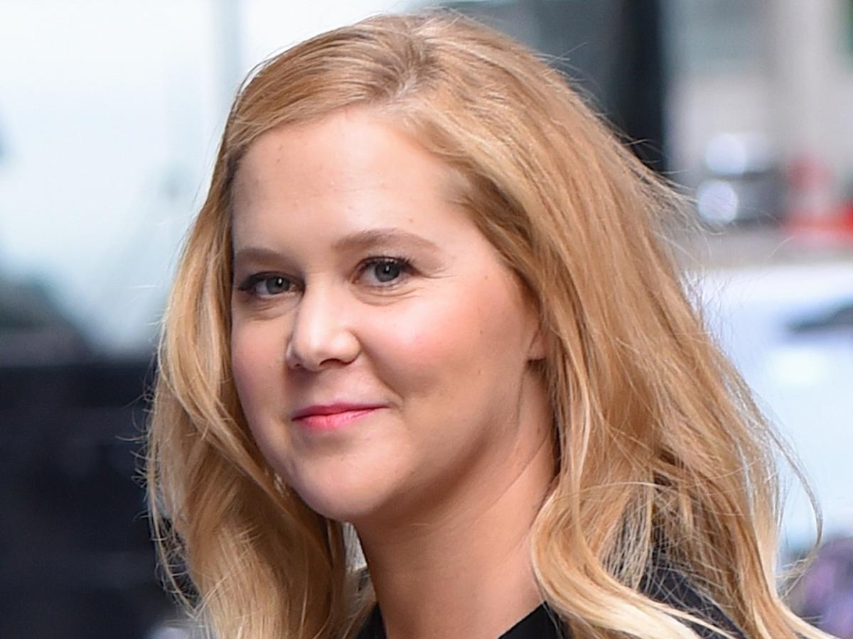 Amy Schumer Had a Crafty Solution After Having Her Uterus Surgically Removed