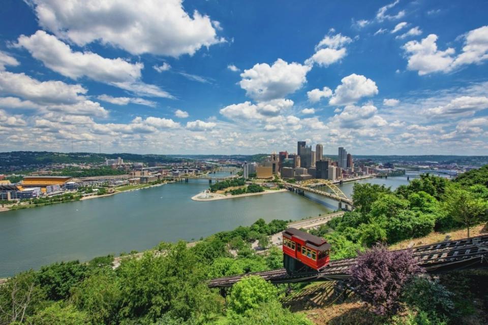 Pittsburgh’s hilly landscape was praised for making the city more attractive. visitpittsburgh.com