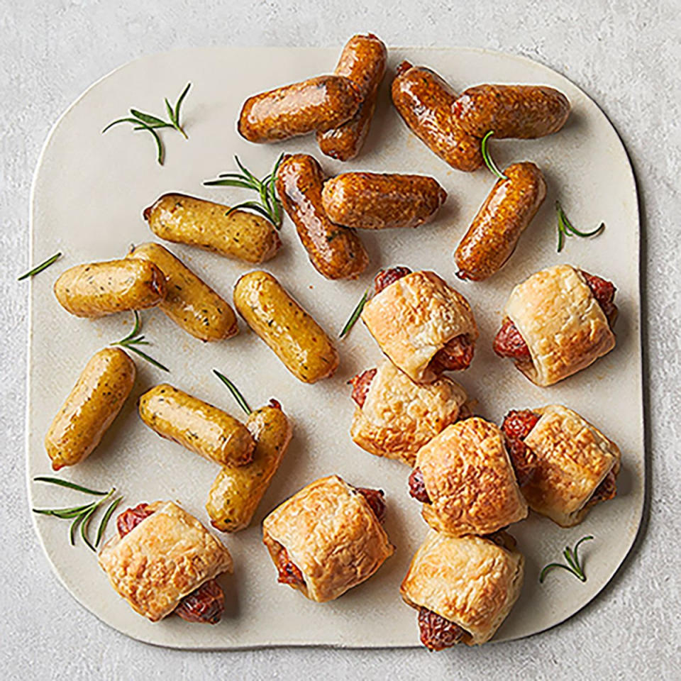 22 Piece PlantLiving Festive Cocktail Sausage Selection |