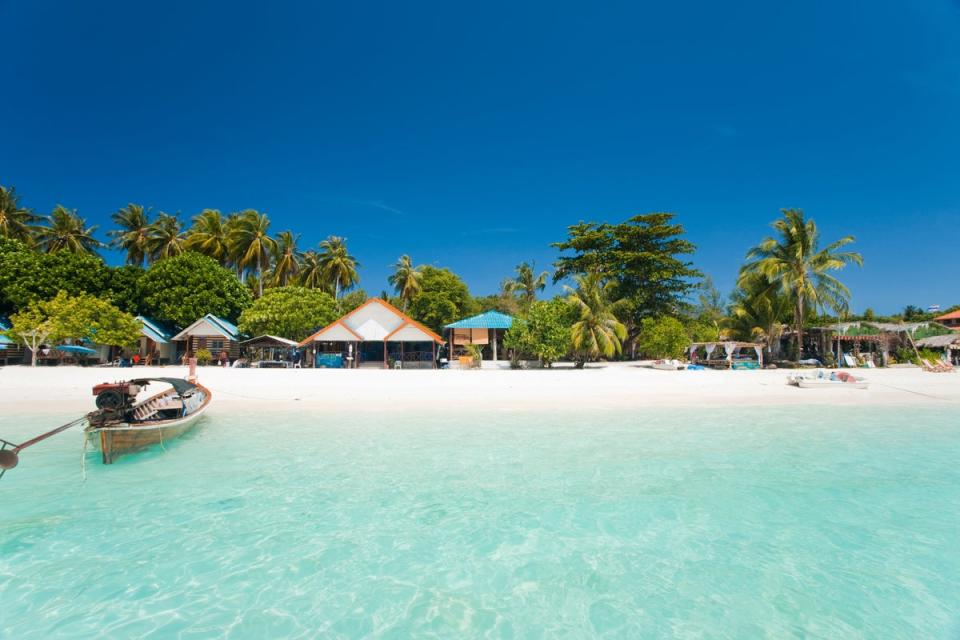 White sands and calm clear waters can be found on the shores of Koh Lipe (Getty Images/iStockphoto)