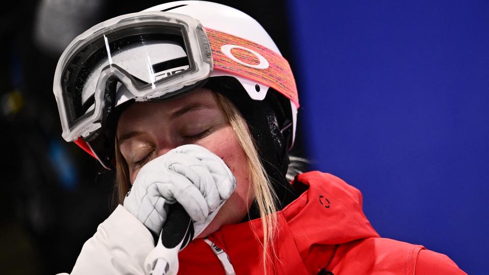 It was a heartbreaking finish for Canada in the women's moguls finals at the Beijing Olympics. (Getty)