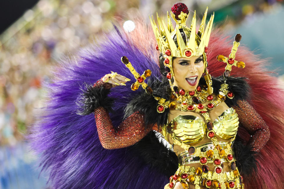 Percussion queen Raissa Machado of Viradouro performs. (Photo: Buda Mendes via Getty Images)