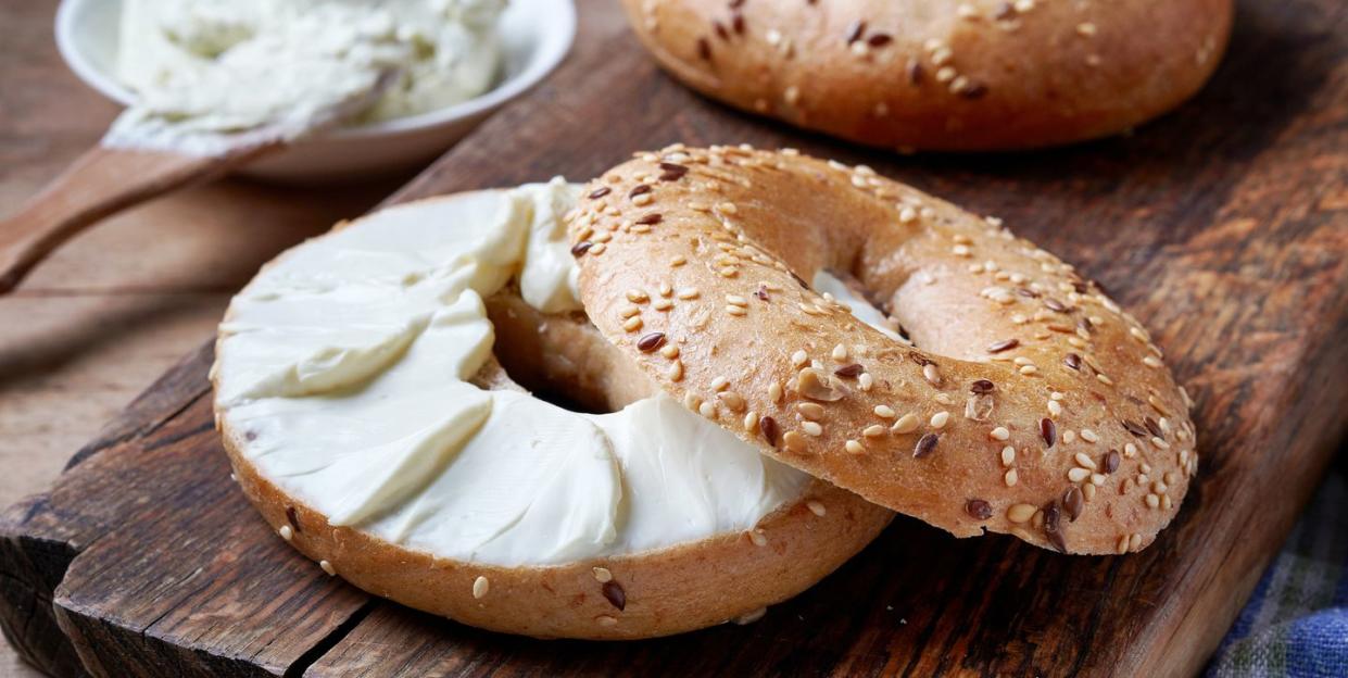 Bagel with cream cheese