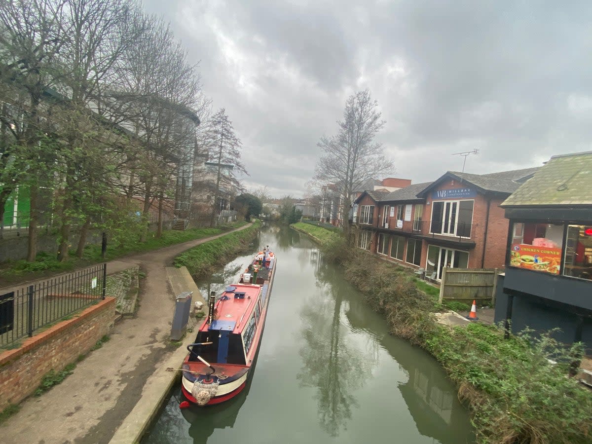 The River Stort is one of the Hertfordshire chalk streams to be rewilded due to a new governmental wildlife fund. (Canqi Li)