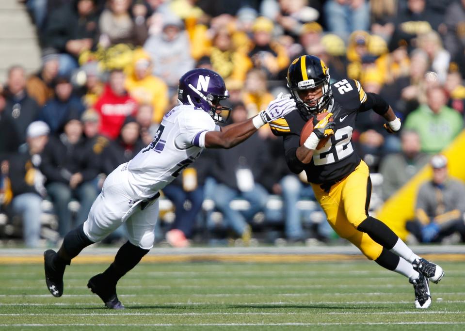 Northwestern CB Matthew Harris finishes his career with 161 total tackles. (AP Photo/Brian Ray)