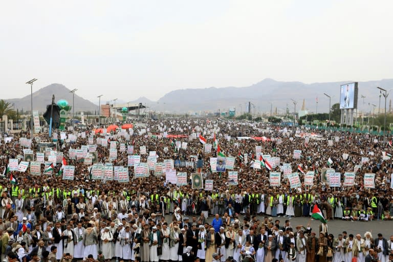 Yemenis march in the Huthi-run capital Sanaa in solidarity with Palestinians in Gaza (MOHAMMED HUWAIS)
