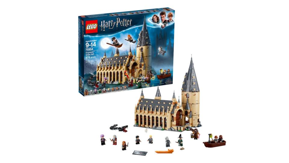 'Harry Potter' fans will love the discount on this top-rated Hogwarts castle set.