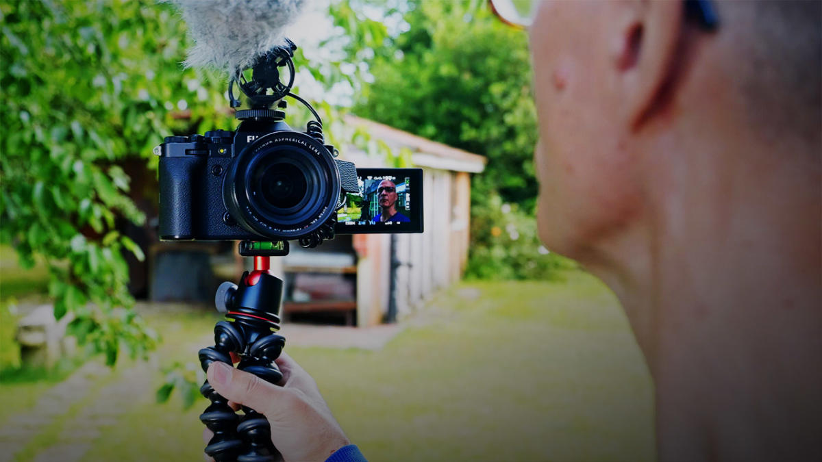 Best Tips for Choosing a Vlogging Camera and Creating Stunning Vlogs - DJI  Guides