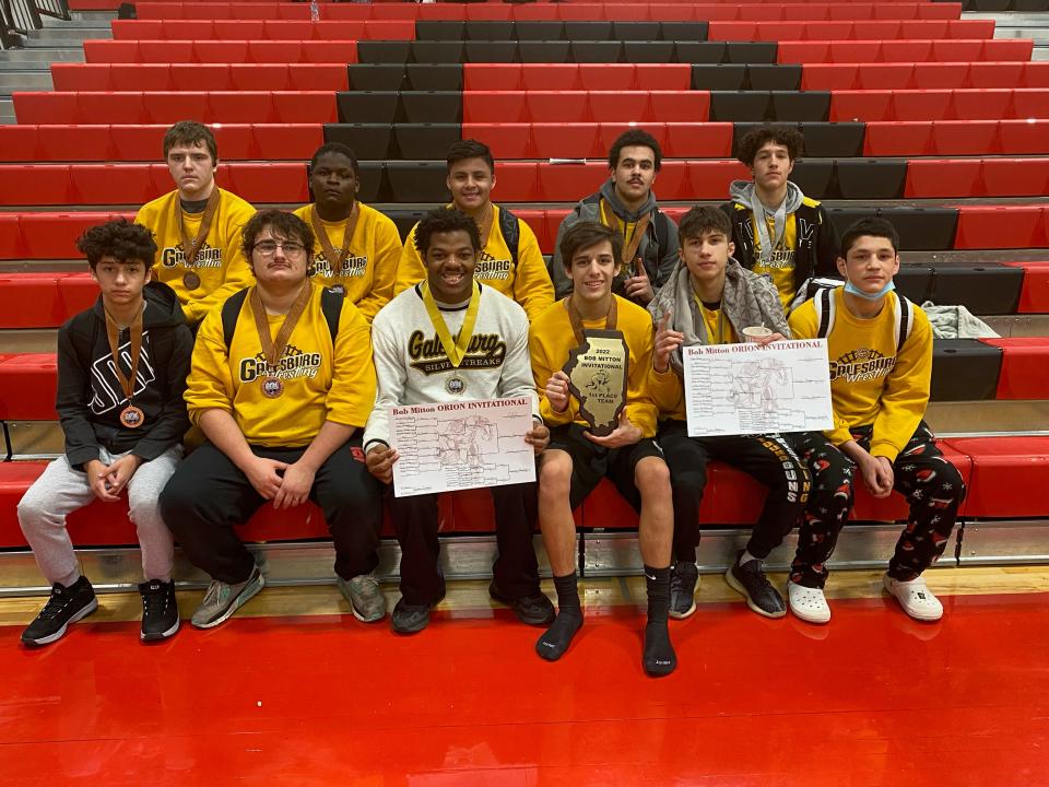 The members of the Galesburg High School wrestling team who placed at the Bob Mitton Invite on Saturday in Orion include: Front (l to r): Angelo Abdallah (106 pounds, third), Tyler Kemp (285, third), Jeremiah Morris (220, first), Alex Baughman (145, third), Gauge Shipp (120, first), and Rocky Almadarez (126, first). Back (l to r): Ryne Straker (220, fifth), Dishon Nolen (220, fourth), Emilo Torres (195, third), Jashon Parks (182, fifth), Santana Castellano (132, second).