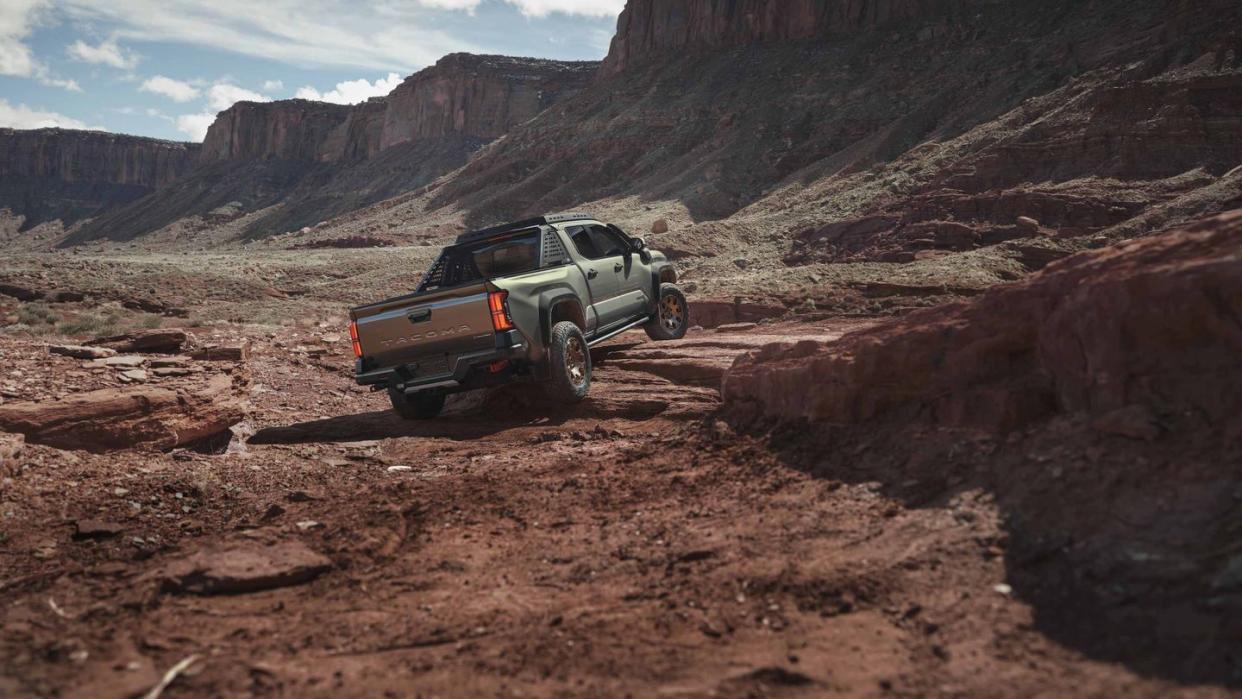 2024 toyota tacoma trailhunter hybrid rear