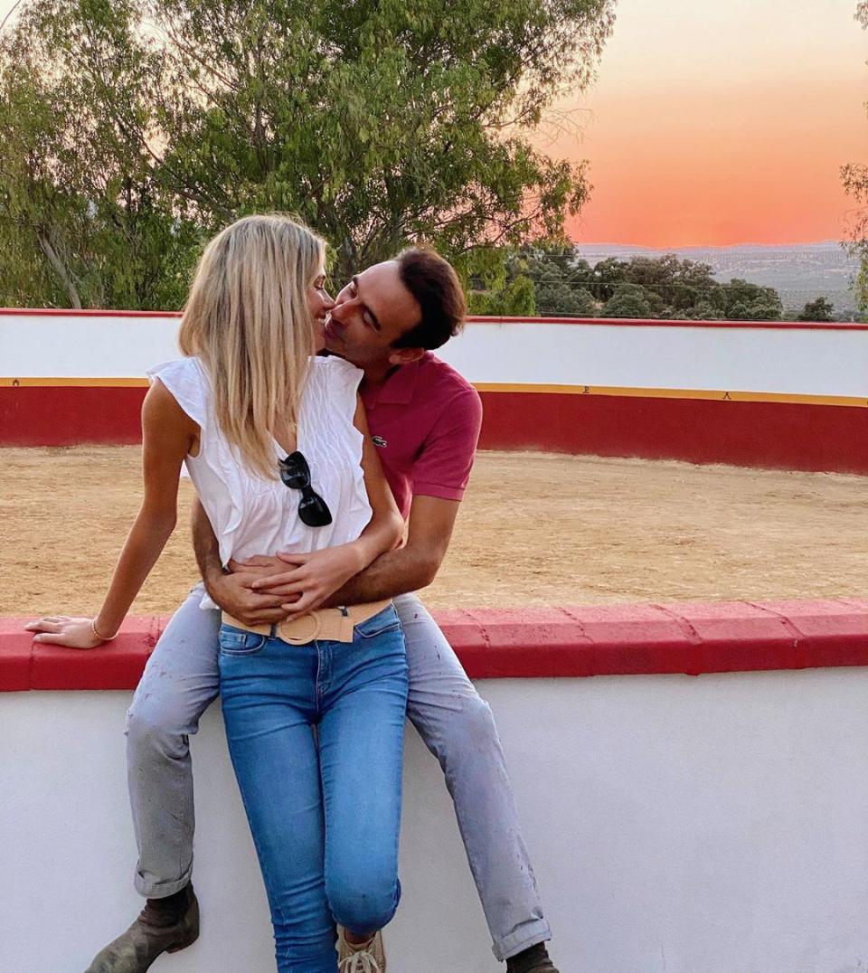 Enrique Ponce y Ana Soria muestran su amor en Instagram.