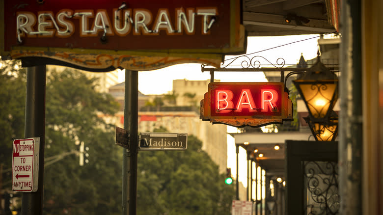 New Orleans bar sign